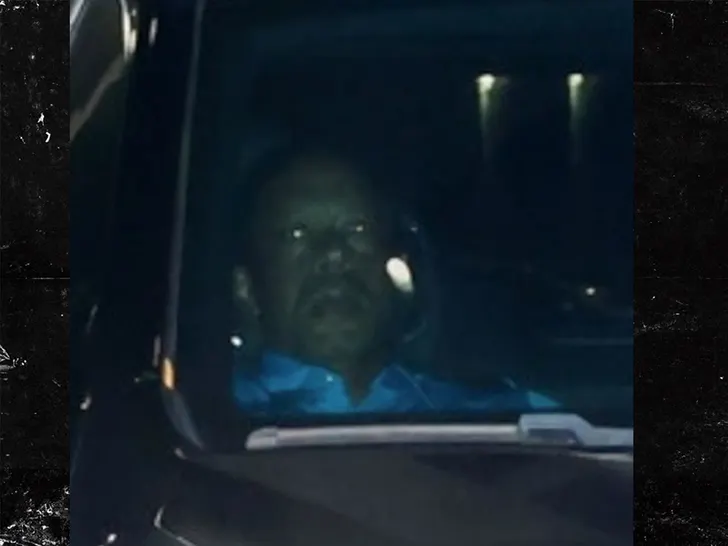 tiger-woods-leaves-jail-03-27-2026