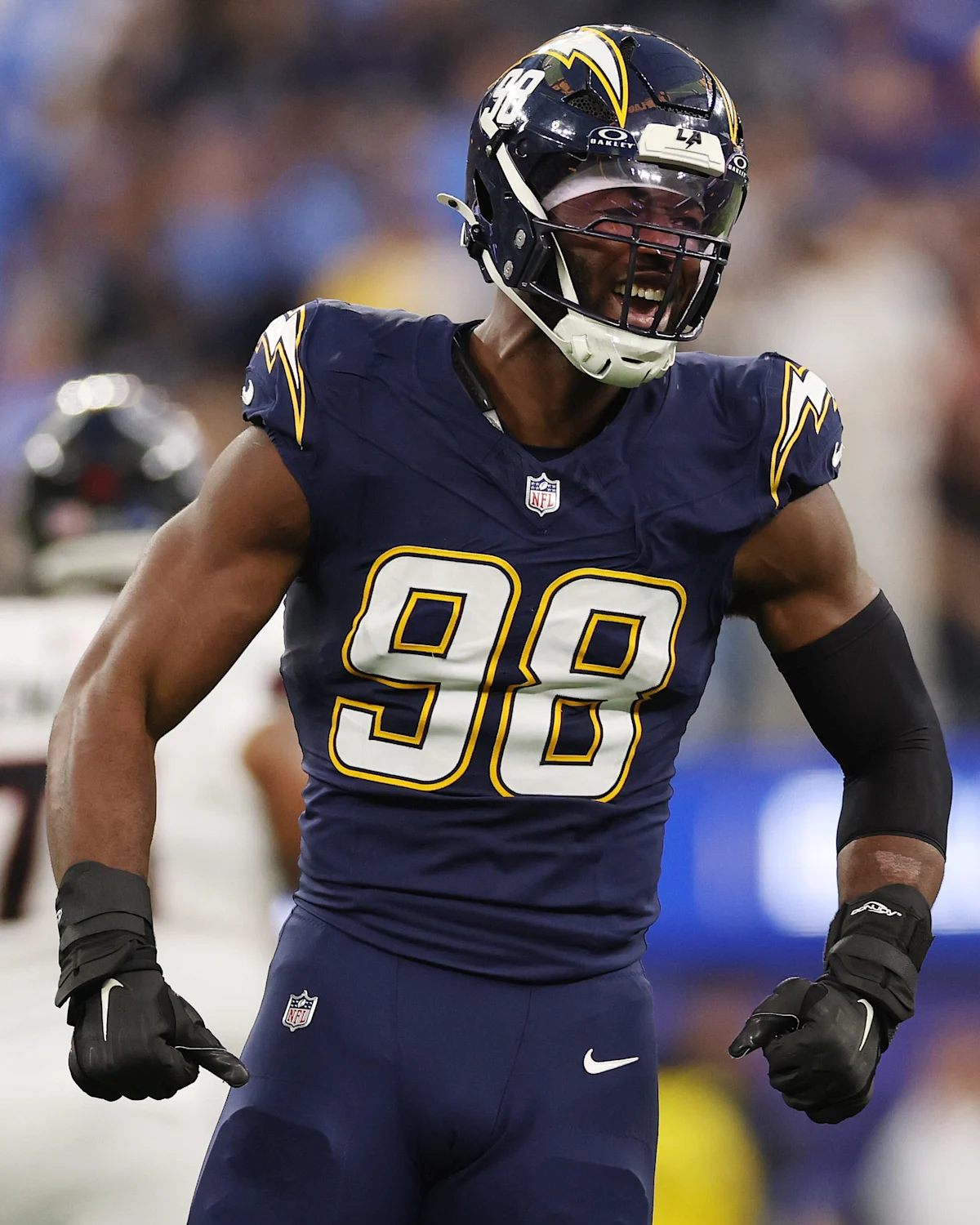 A closer look at Commanders' Odafe Oweh's four-year contract