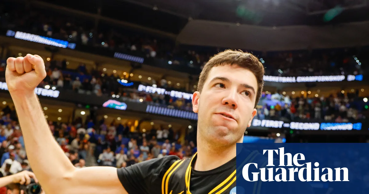 No 9 Iowa shock reigning champions Florida in final seconds to seal March Madness upset | NCAA Tournament 2026