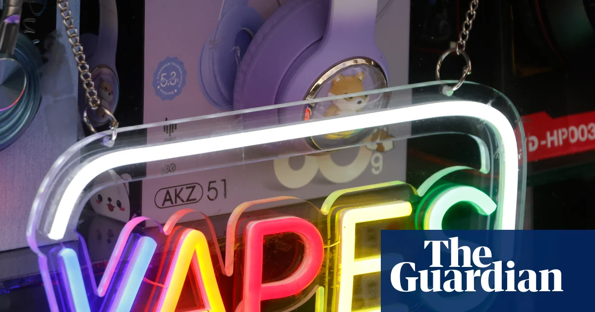 ‘Definitely dodgy’: how to spot a fake vape | Vaping