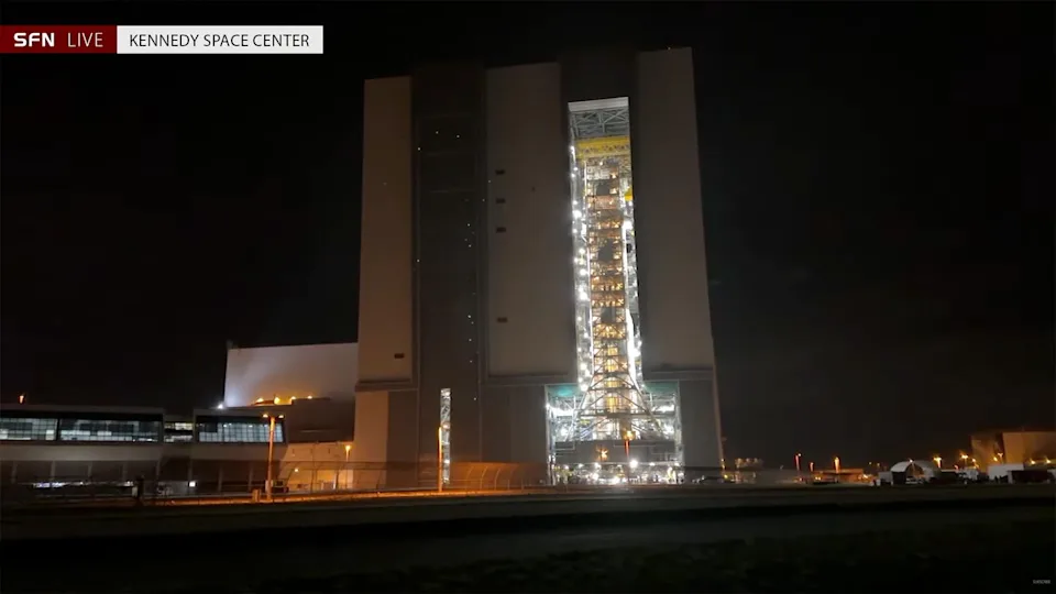 Repaired moon rocket heads back to launch pad for April 1 blastoff