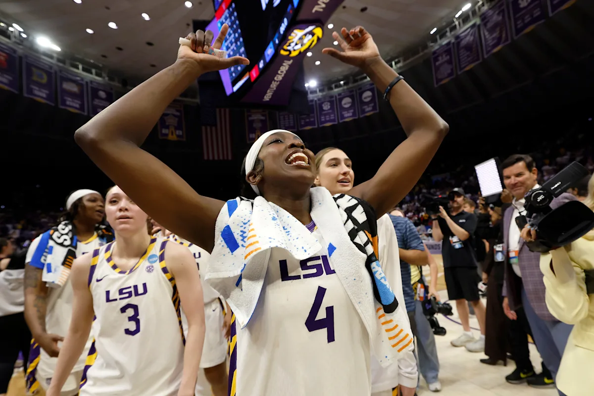 Flau'jae Johnson gives LSU crowd one final NCAA tournament show as Tigers storm into Sweet 16: 'What a way to go out'