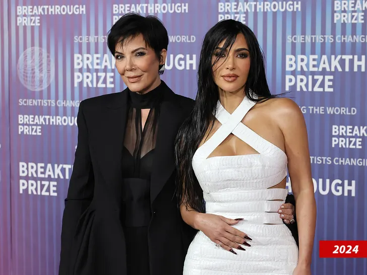 kris jenner kim kardashian sub getty swipe