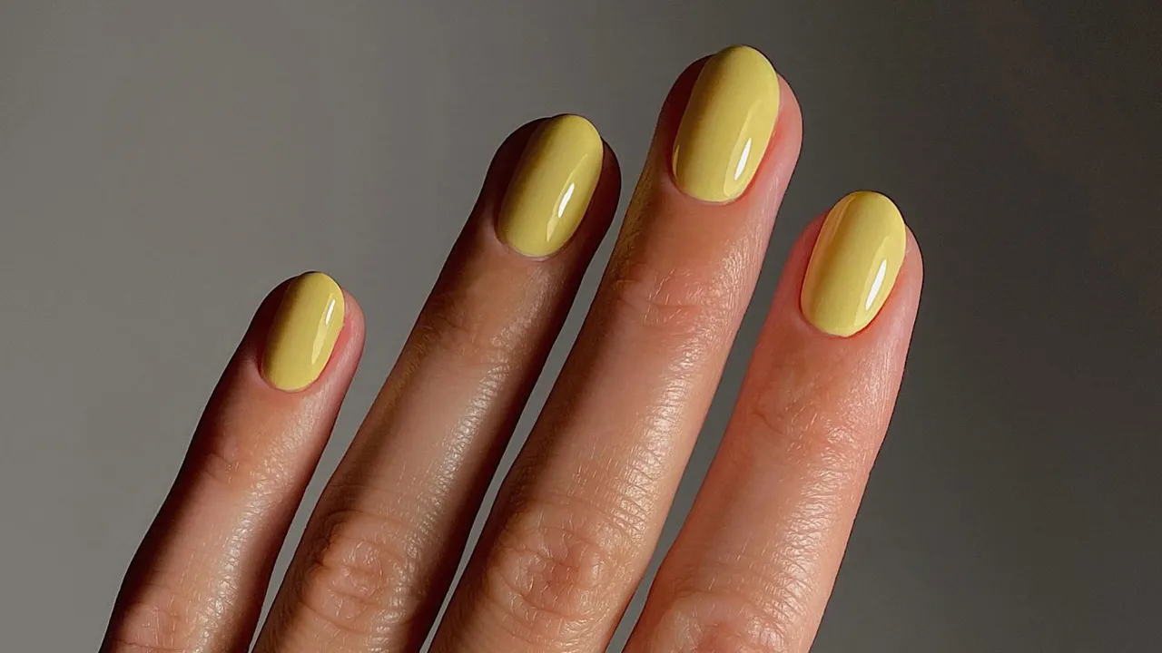 Lemon Yellow Nails Are The Sunny Mani Trend to Wear This Spring