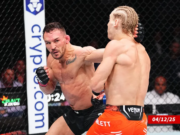 Michael Chandler punches Paddy Pimblett getty 1