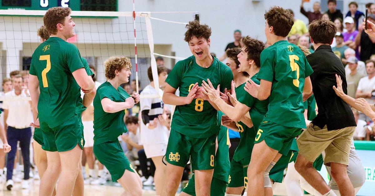Mira Costa boys' volleyball defeats rival Loyola in thriller
