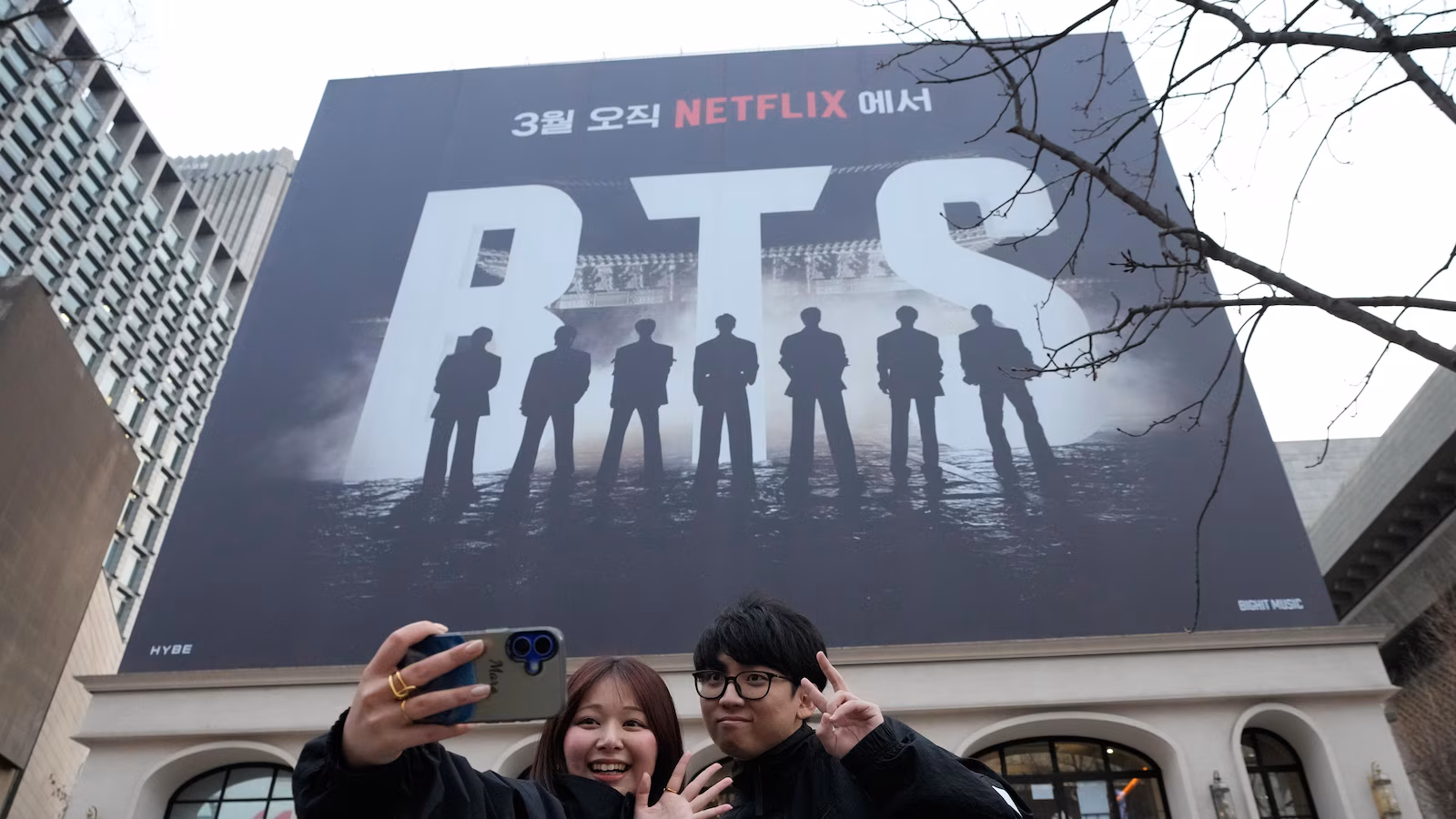 BTS will stage a long-awaited comeback concert at a Seoul landmark