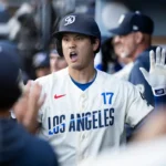 Shohei Ohtani's leadoff homer, Teoscar's 3-run shot propel streaking Dodgers to 6-3 win over Rangers