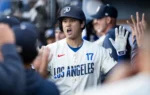 Shohei Ohtani's leadoff homer, Teoscar's 3-run shot propel streaking Dodgers to 6-3 win over Rangers