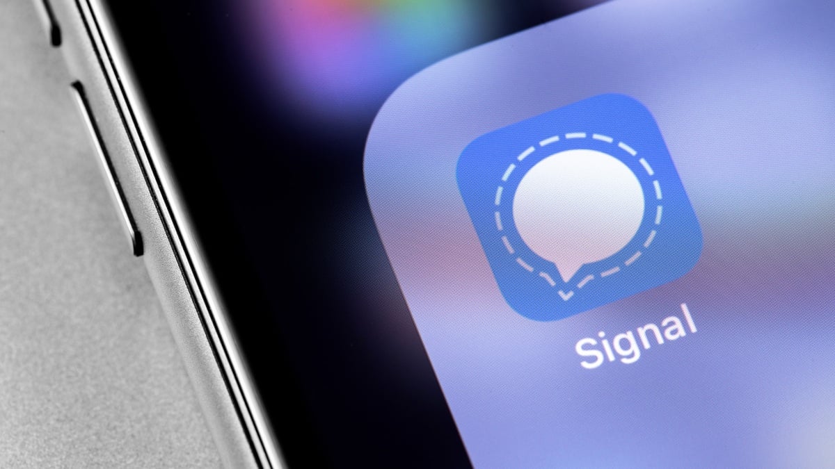 Did Apple Just Fix the iPhone Bug That Let the FBI Recover Deleted Signal Messages?