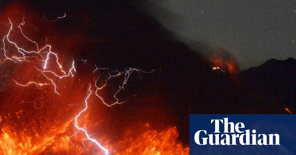 Scientists make breakthrough in solving mystery of volcanic lightning | Volcanoes
