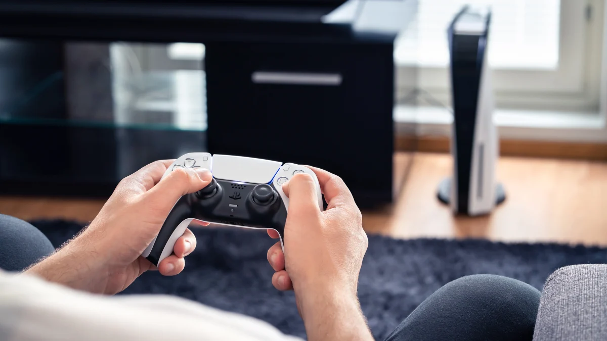 No, Sony Isn't Forcing Gamers to Connect to the Internet Every 30 Days
