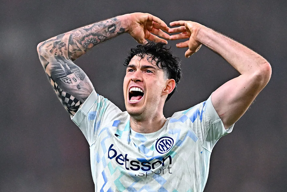 Ex AC Milan & Chelsea Star Desailly: “Inter Milan’s Bastoni Could Lift Barcelona To Next Level”