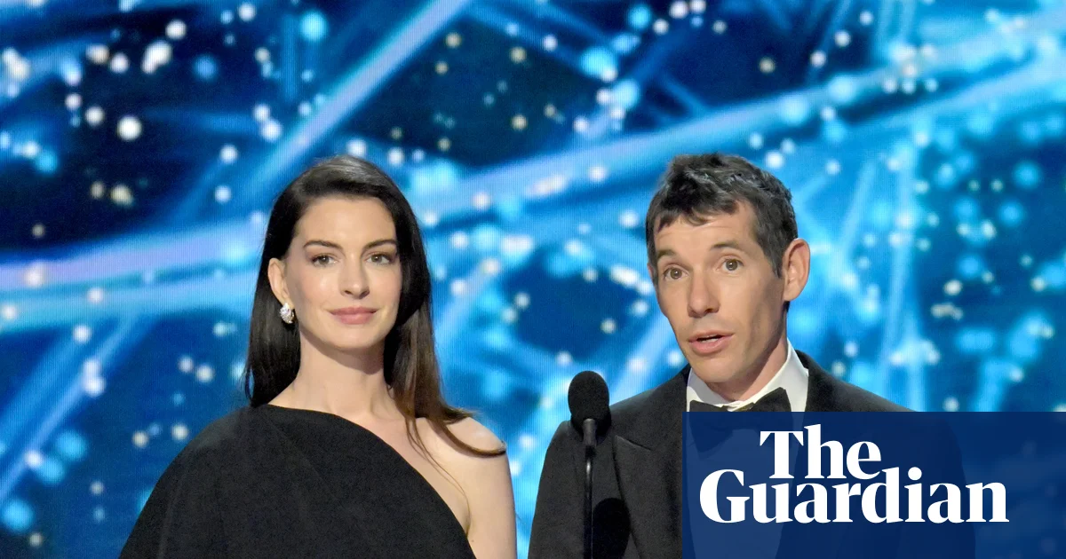 Muons, massive waves and restored sight: the winners at the ‘Oscars of science’ – podcast | Science