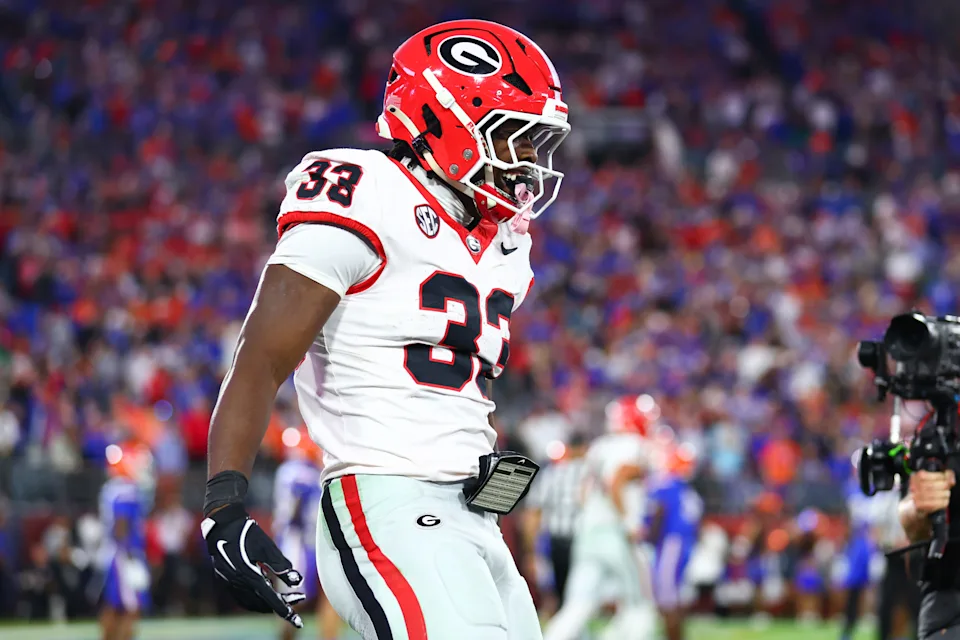 Chauncey Bowens #33 of the Georgia Bulldogs celebrates after rushing for a touchdown against the Florida Gators