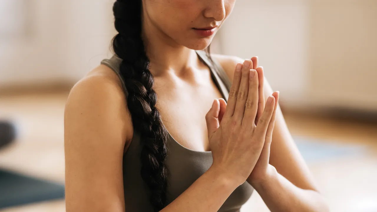 Heated Workouts Can Affect Your Skin and Hair—Here's How to Protect Both