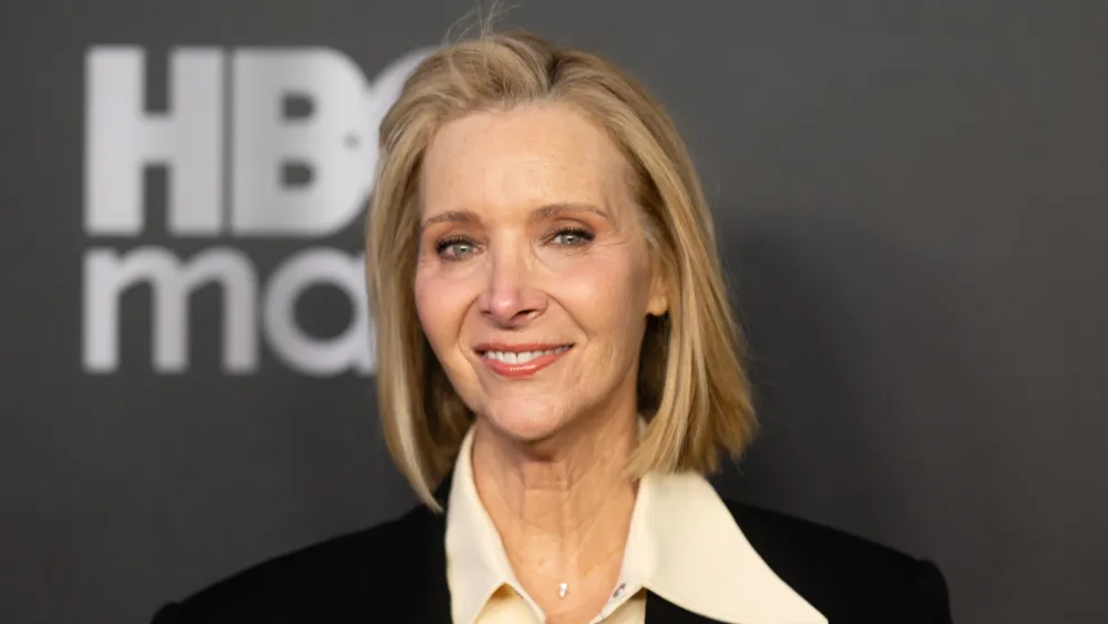 Lisa Kudrow Says the 'Friends' Writers Fantasized About Her Co-Stars