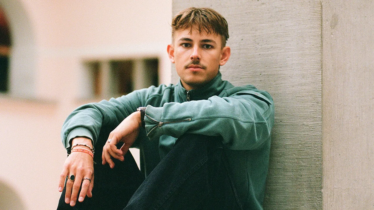 A Wunderkind’s Best-Selling Nostalgia | The New Yorker