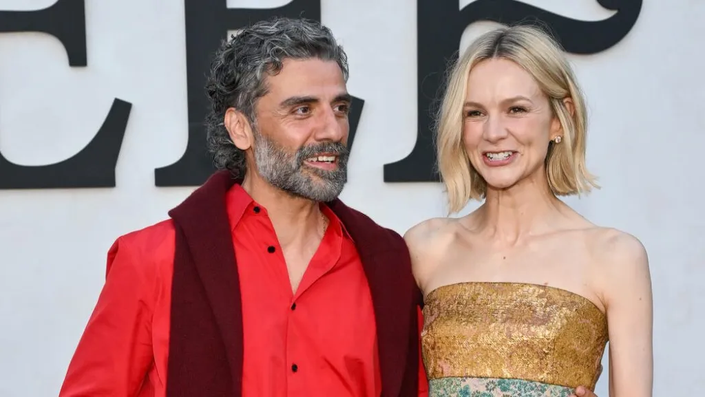 'Beef's Carey Mulligan & Oscar Isaac On Their Season 2 Fight Scene