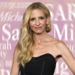 Sarah Michelle Gellar on NAD, Beauty Lessons, and Why the ‘90s Were Cool AF