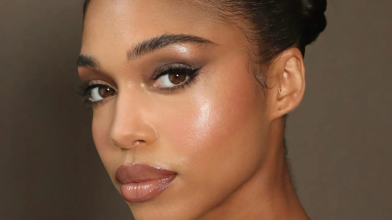 11 Wedding Hairstyles for Thin Hair—and How to Style Them