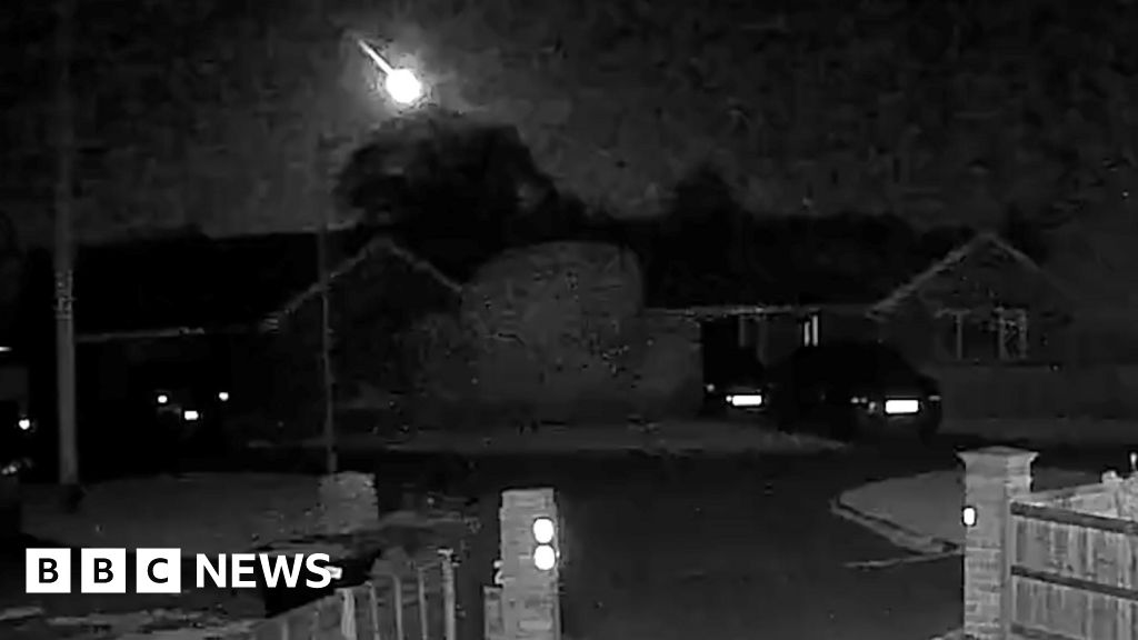 Meteor spotted across Suffolk sky in Kesgrave