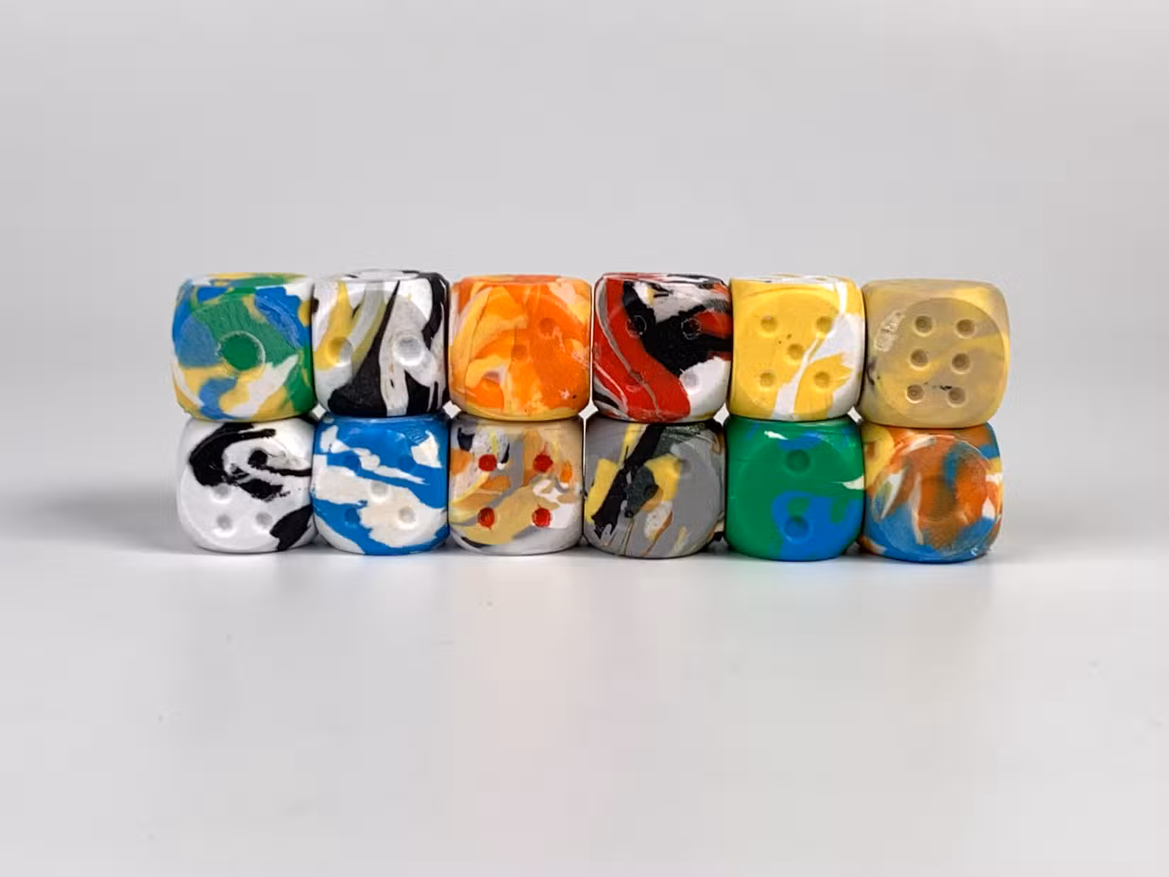 D6 dice created from PLA using a mold from MakerWorld user lcxg.