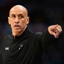 Sources: Kings to retain coach Doug Christie for next season