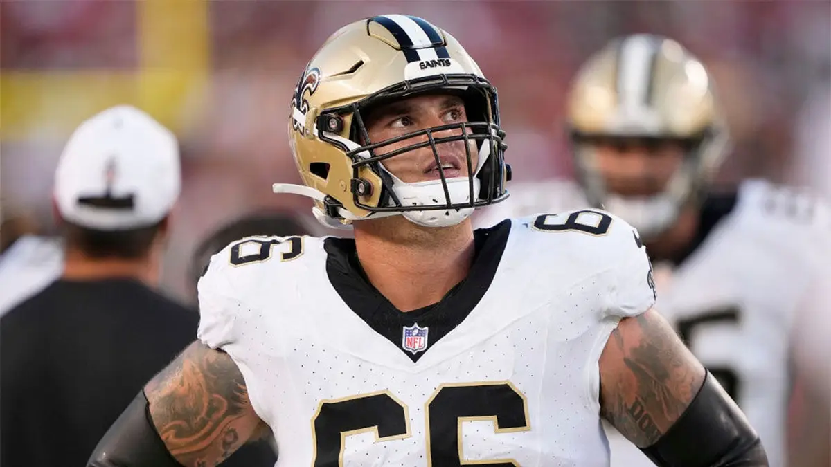 Shane Lemieux #66 of the New Orleans Saints