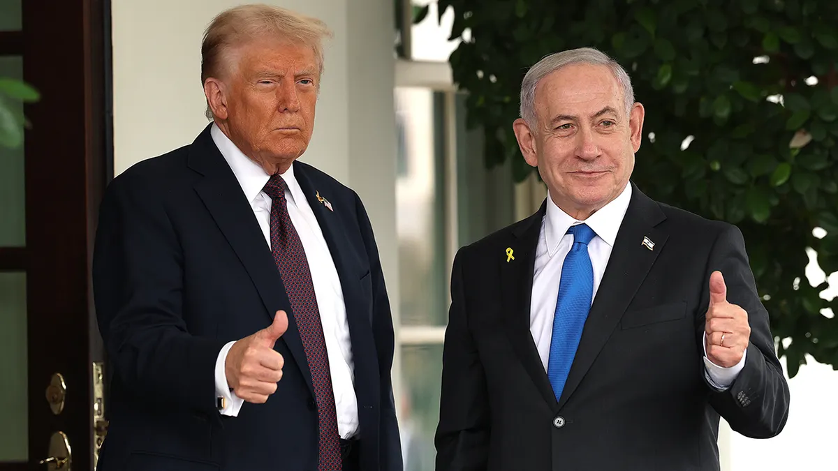President Donald Trump and Israeli Prime Minister Benjamin Netanyahu give thumbs up