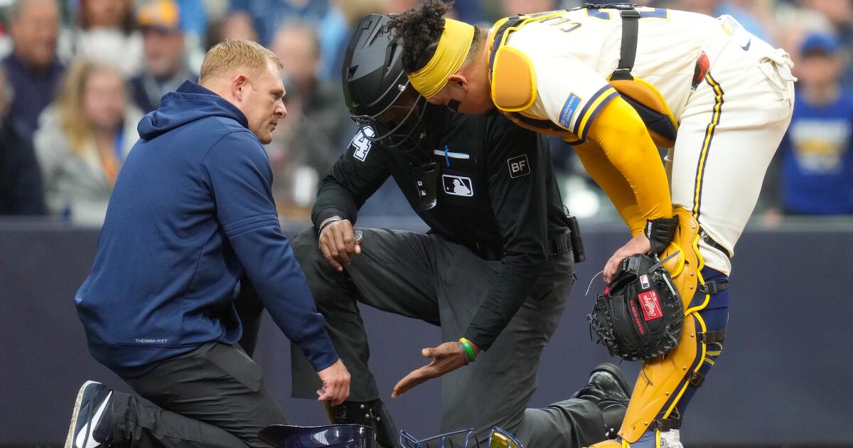 Umpire C.B. Bucknor leaves game with injury days after ABS humbled him