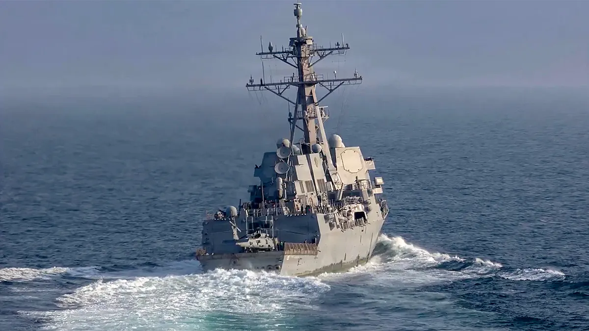 US ship patrols Strait of Hormuz