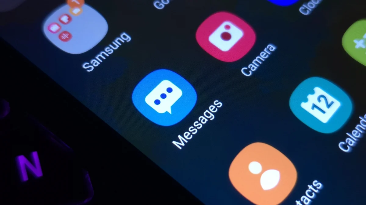 How to Save Your Samsung Messages Conversations Before the App Shuts Down