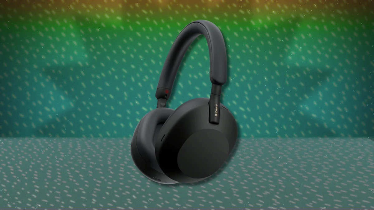 Sony's Signature WH-1000XM5 Headphones Are $150 Off Right Now