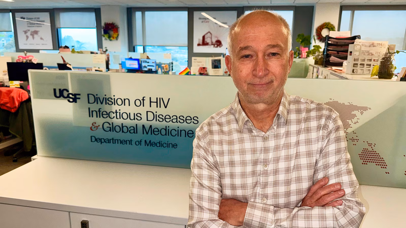 Small study hints that revving up immune cells might help fight HIV